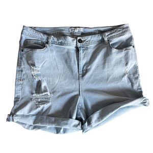 Meri Skye (Dia) Lightwash distressed denim shorts 18W